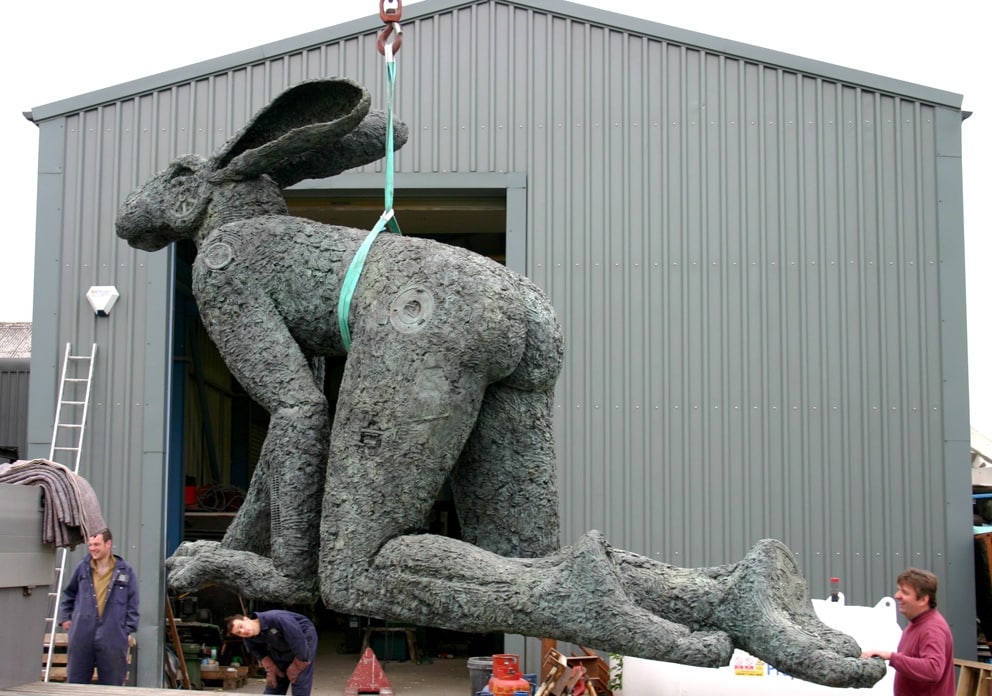 CRAWLING LADY-HARE